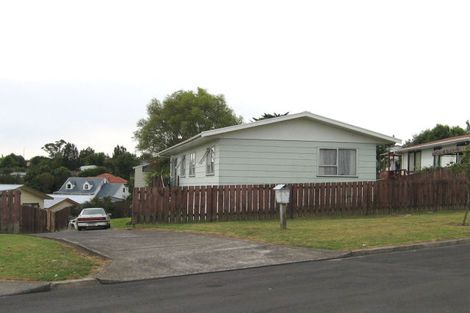 Photo of property in 5 Flaunty Place, West Harbour, Auckland, 0618