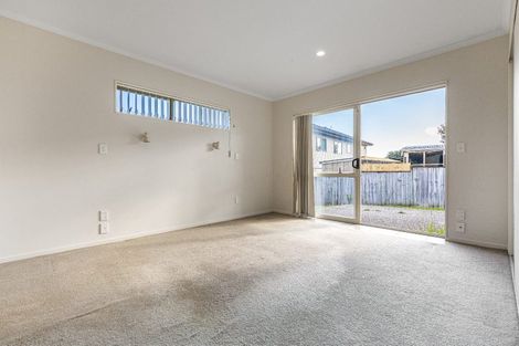 Photo of property in 3 Reefton Place, Flat Bush, Auckland, 2019