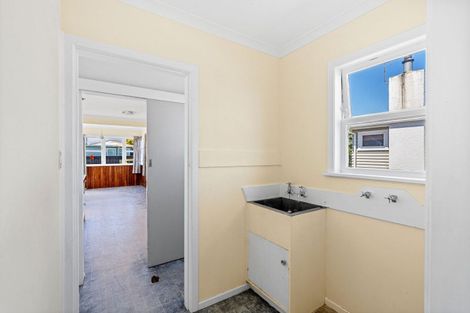 Photo of property in 38 Balmoral Street, Levin, 5510