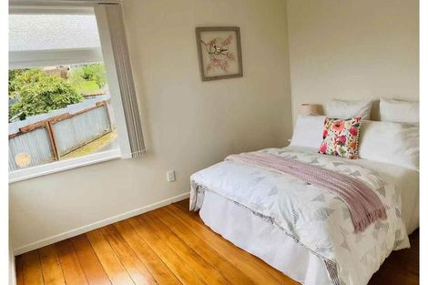 Photo of property in 1 Elphinstone Avenue, Wesley, Auckland, 1041