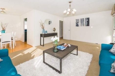 Photo of property in 5 Santiago Crescent, Unsworth Heights, Auckland, 0632
