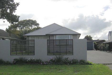 Photo of property in 10 Worthy Street, Ilam, Christchurch, 8041