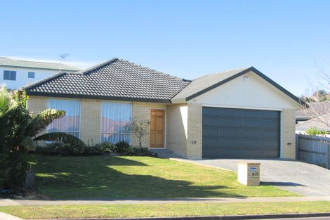 Photo of property in 20 Dairyland Drive, East Tamaki Heights, Auckland, 2016