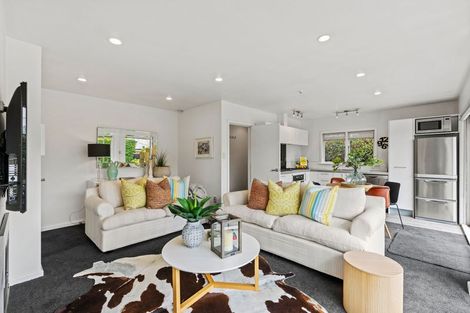 Photo of property in 2/110 Leinster Road, Merivale, Christchurch, 8014