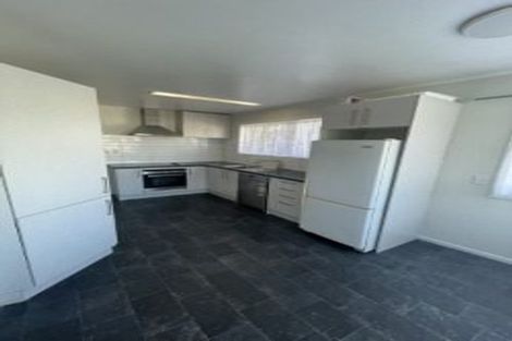 Photo of property in 14a Albert Road, Kelston, Auckland, 0602