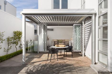 Photo of property in 3 Church Lane, Merivale, Christchurch, 8014