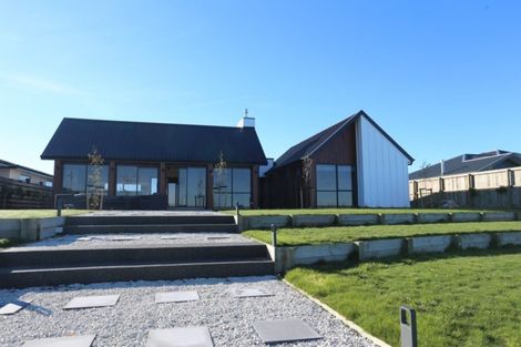 Photo of property in 15 Waterton Point, Huntingdon, Ashburton, 7774