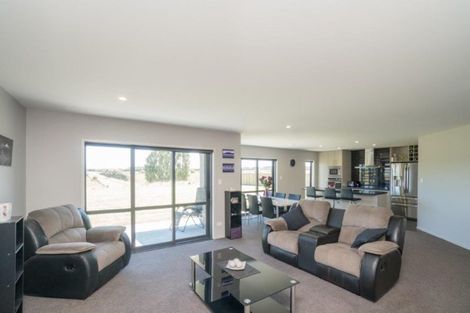 Photo of property in 272 Austin Road, Normanby, Hawera, 4673