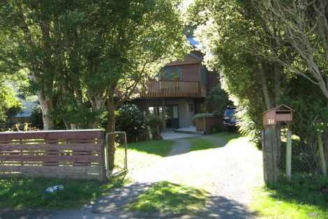 Photo of property in 18 Ranelagh Street, Karori, Wellington, 6012