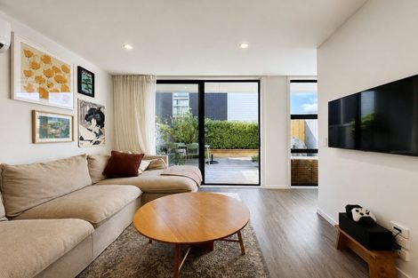 Photo of property in 18 Kaiwawao Lane, Hobsonville, Auckland, 0616