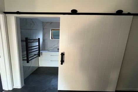 Photo of property in 1/3 Nickleby Place, Mellons Bay, Auckland, 2014