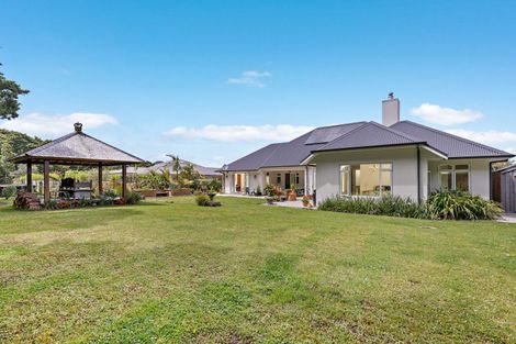 Photo of property in 28 Awanui Crescent, Matakana, Warkworth, 0985