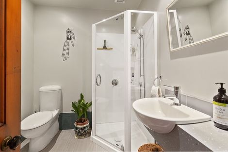 Photo of property in 17 Armour Avenue, Mount Victoria, Wellington, 6011