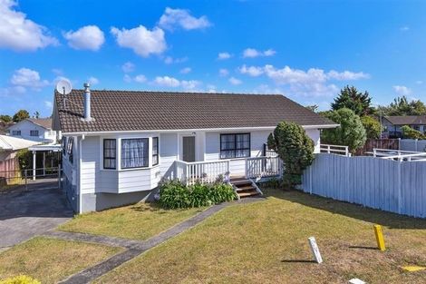 Photo of property in 5 Advocate Place, Randwick Park, Auckland, 2105