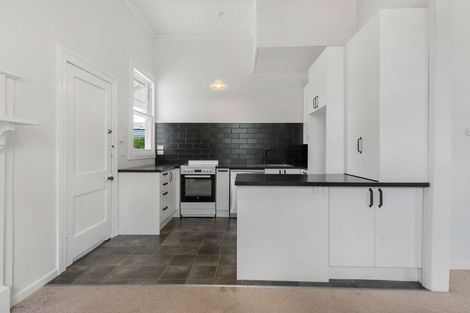 Photo of property in 24 Alma Road, Gonville, Whanganui, 4501