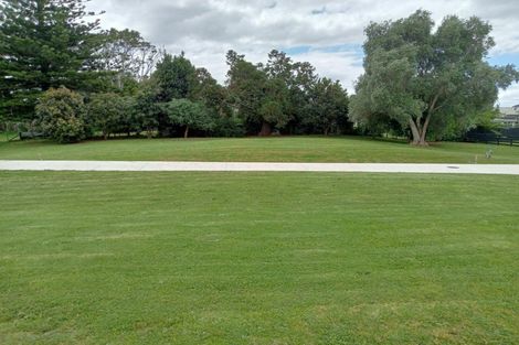 Photo of property in 308a One Tree Point Road, One Tree Point, 0118