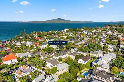 Photo of property in 1/5 Brown Street, Hauraki, Auckland, 0622