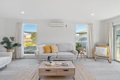 Photo of property in 18 Pateke Place, Bromley, Christchurch, 8062