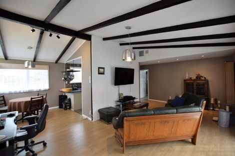 Photo of property in 31 Harmel Road, Glendene, Auckland, 0602