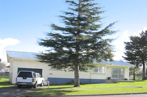 Photo of property in 2 Beazley Crescent, Tikipunga, Whangarei, 0112