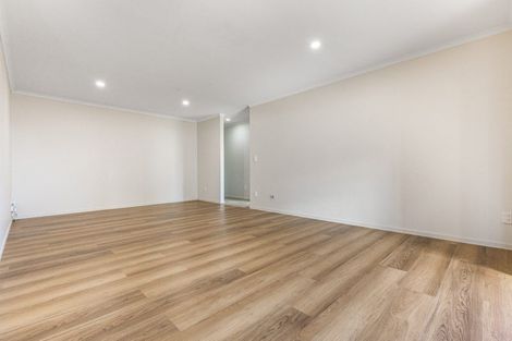 Photo of property in 3 Reefton Place, Flat Bush, Auckland, 2019