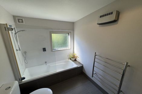 Photo of property in 9 Saddleback Grove, Karori, Wellington, 6012