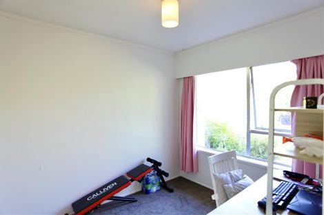 Photo of property in 1/48 Mirrabooka Avenue, Botany Downs, Auckland, 2010