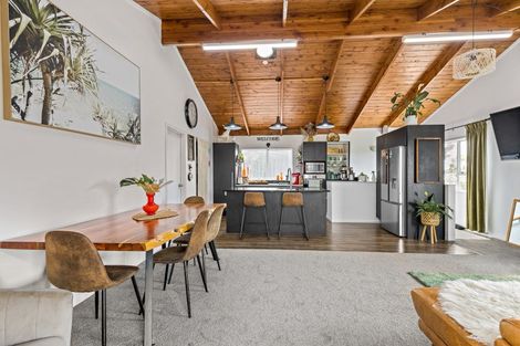 Photo of property in 21 Foster Crescent, Snells Beach, 0920