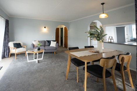 Photo of property in 10 Kapui Place, Waitara, 4320