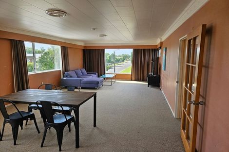 Photo of property in 9 Kapiti Place, Awapuni, Palmerston North, 4412