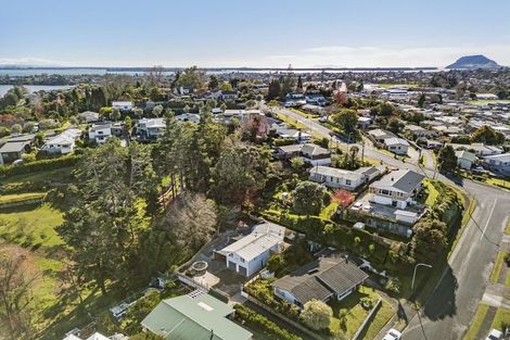 Photo of property in 11 Graham Place, Bellevue, Tauranga, 3110