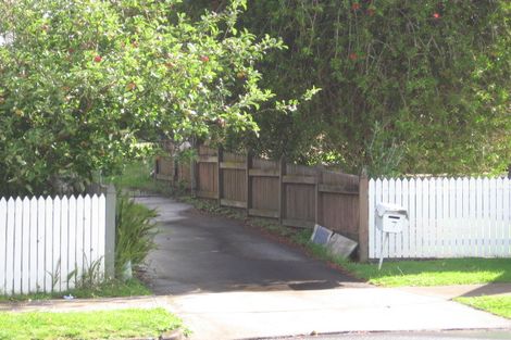 Photo of property in 7 Regia Close, Half Moon Bay, Auckland, 2012