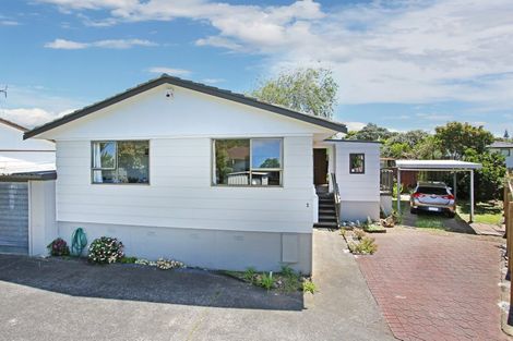 Photo of property in 2/7 Mon Desir Place, Manurewa, Auckland, 2102