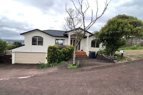 Photo of property in 8 Canary Place, Unsworth Heights, Auckland, 0632