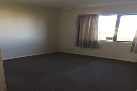 Photo of property in 1/25 Solveig Place, Randwick Park, Auckland, 2105