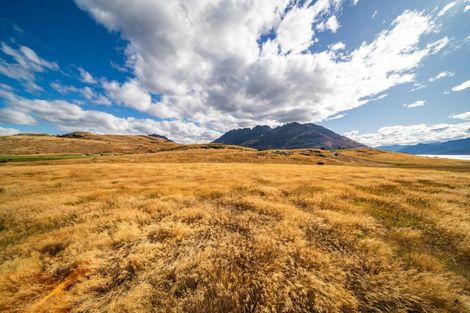 Photo of property in 3 Water Race Lane, Jacks Point, Queenstown, 9371