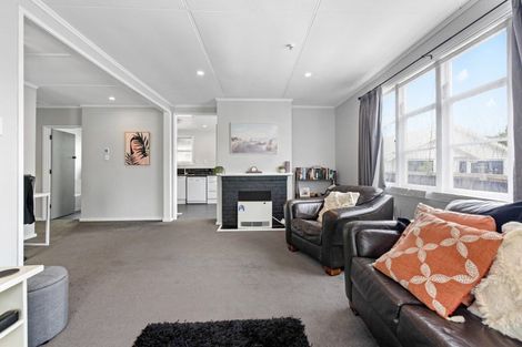 Photo of property in 80 Fairfield Road, Fairfield, Hamilton, 3214