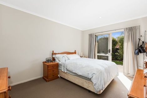Photo of property in 63 Weraroa Road, Levin, 5510