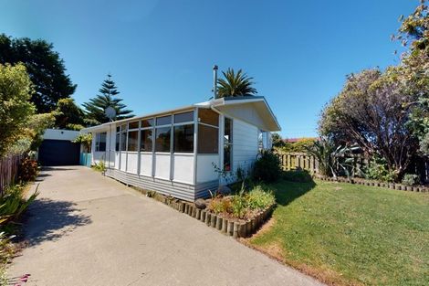 Photo of property in 47 Bamber Street, Castlecliff, Whanganui, 4501