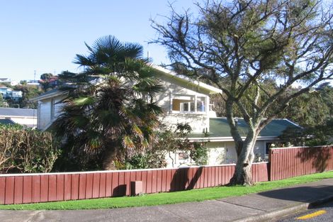 Photo of property in 33 Cluny Road, Plimmerton, Porirua, 5026