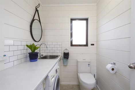 Photo of property in 14 College Street, Awapuni, Palmerston North, 4412