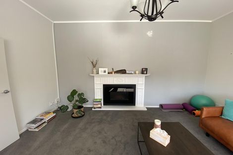 Photo of property in 21 Parkes Avenue, Saint Johns Hill, Whanganui, 4501