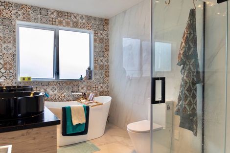 Photo of property in 5 Gladfield Lane, Te Atatu Peninsula, Auckland, 0610