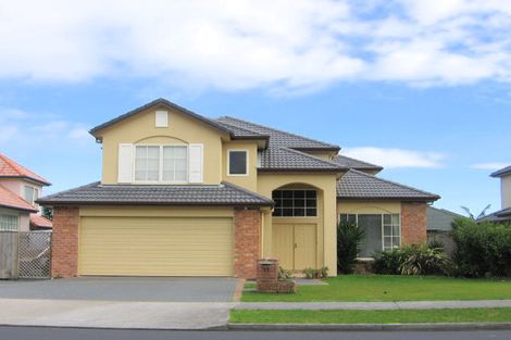Photo of property in 35 Middlefield Drive, East Tamaki Heights, Auckland, 2016