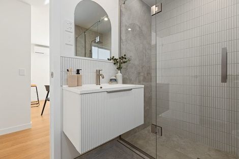 Photo of property in 17a Hamurana Place, Te Atatu Peninsula, Auckland, 0610