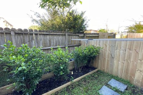 Photo of property in 8/7 Broadview Place, Howick, Auckland, 2014