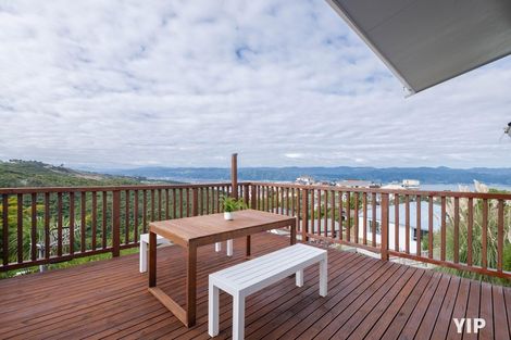 Photo of property in 21 Sunhaven Drive, Newlands, Wellington, 6037