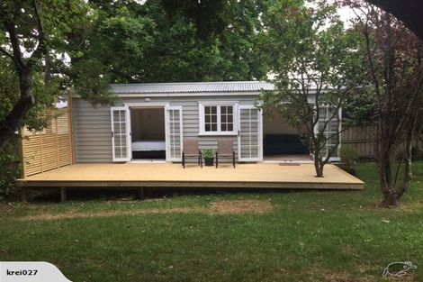 Photo of property in 96 Ferry Parade, Herald Island, Auckland, 0618