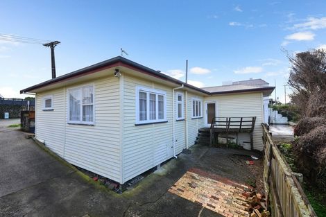 Photo of property in 24 Te Aroha Street, Hamilton East, Hamilton, 3216
