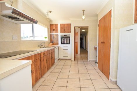 Photo of property in 65 Park Road, Carterton, 5713